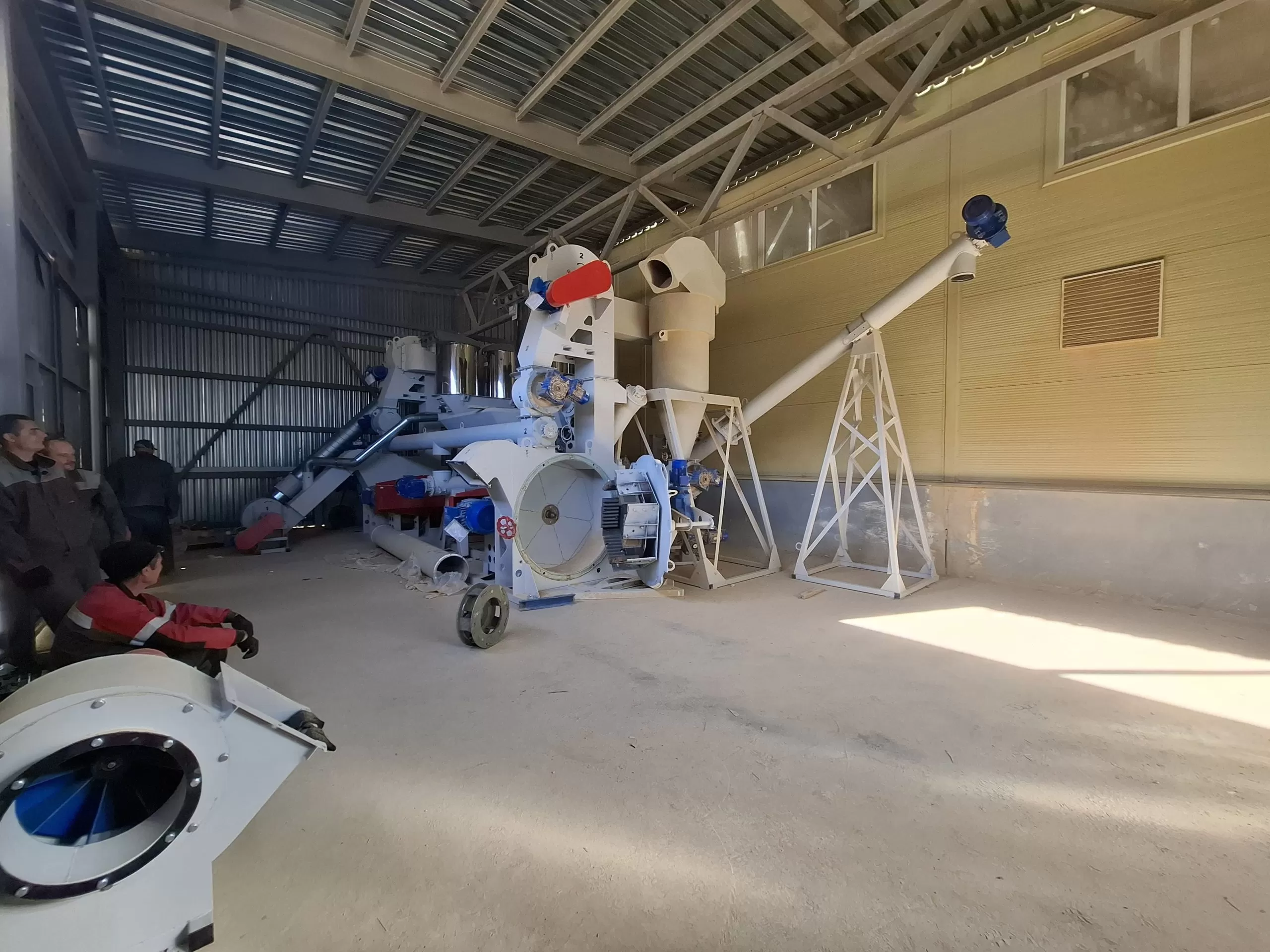 Монтаж линии по переработке известняка